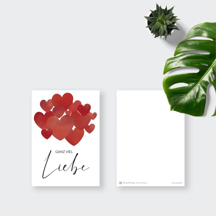 Postkarte rote Herzen "ganz viel Liebe" von Emma Plitt Design | 2